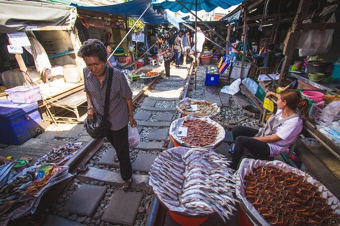 Maeklong Railway Market and Damnoen Saduak Floating Market Tour From Bangkok - Additional Resources and Information