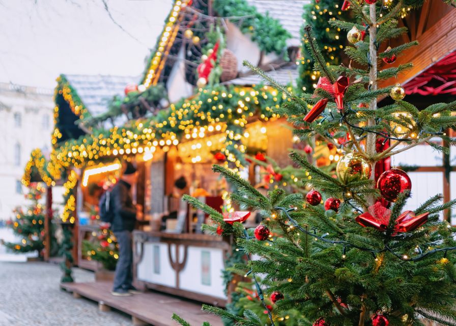 Magic Christmas Tale in Gothenburg Walking Tour - Unforgettable Experiences