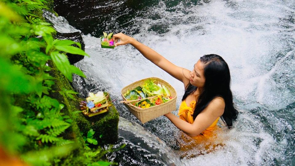 Making Canang for Daily Offering - Last Words