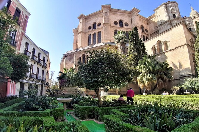 Malaga City: Private Walking Tour by Tours in Malaga - Meeting and Pickup Information