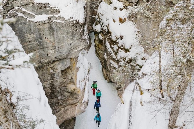 Maligne Canyon Icewalk - Questions? Contact