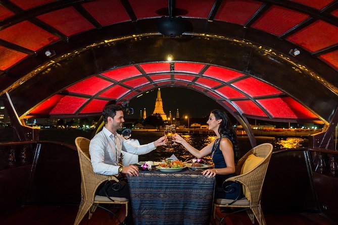 Manohra Luxurious Dinner Cruise in Bangkok - Host Responses