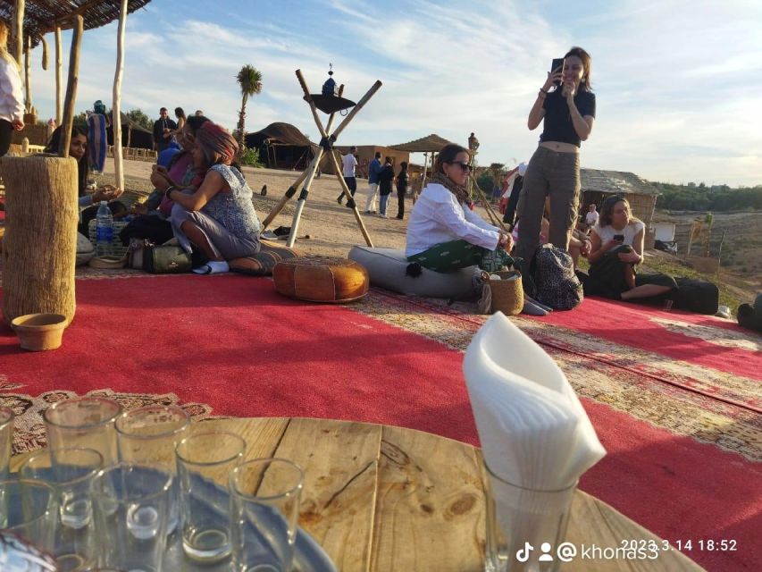 Marrakech Desert: Agafay Desert Sunset Dinner Show - Helpful Tips