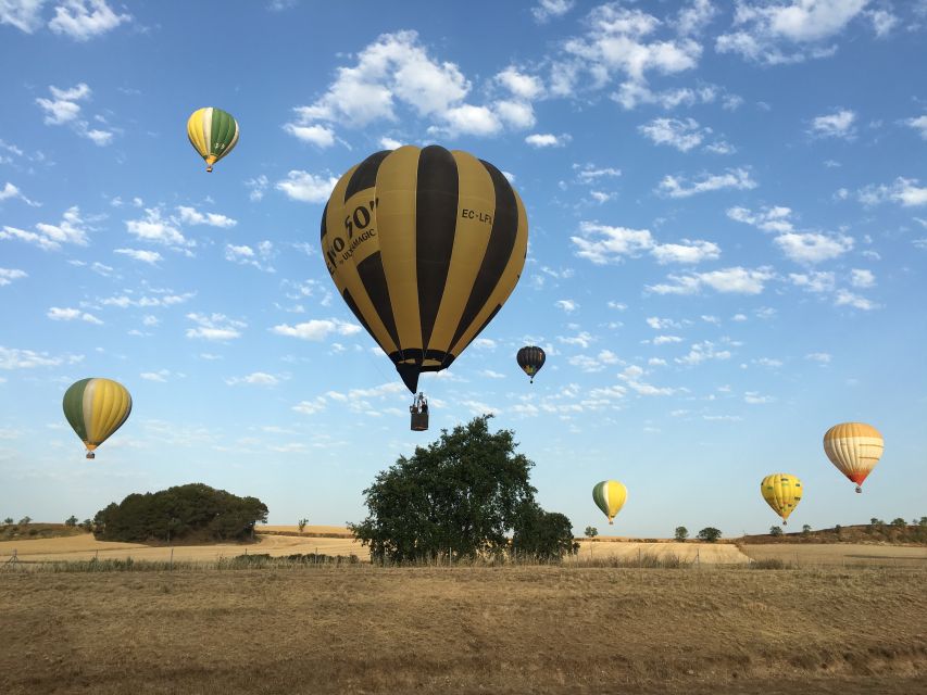 Marrakesh: Early Morning 40-Minute Balloon Flight - Inclusions: Tea, Coffee, Croissants, and Breakfast