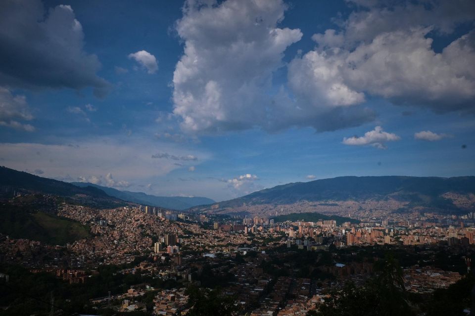 Medellin Afro Tour in Comuna 13 - Community Engagement Opportunities