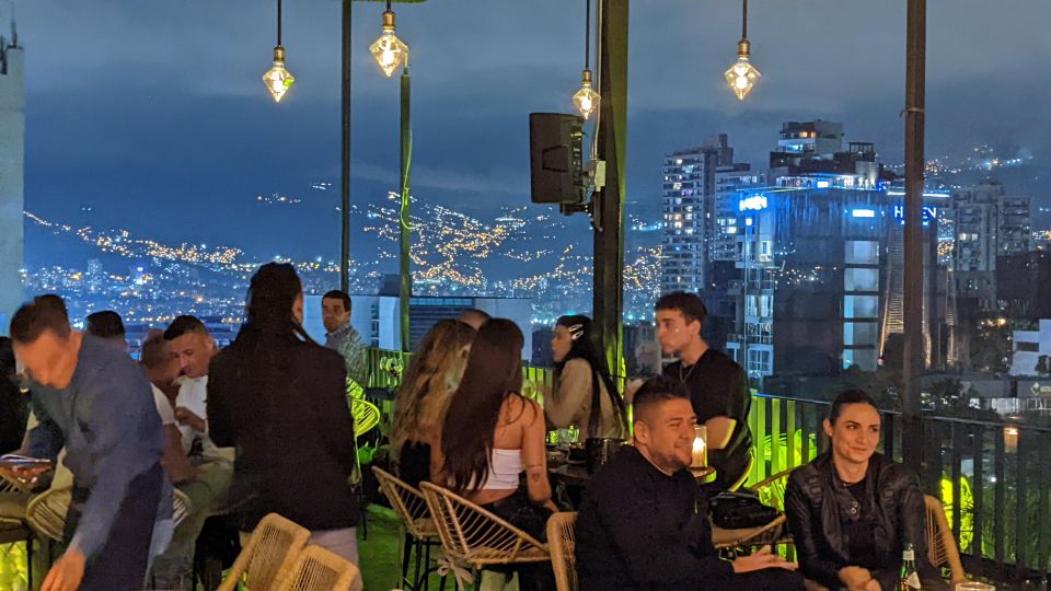 Medellín Nightlife: Rooftop Bar Crawl - Inclusions