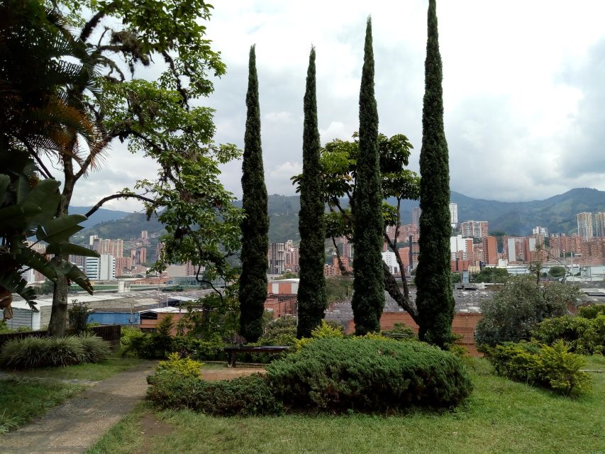 Medellín: Private Pablo Escobar Tour With Cable Car Ride - Itinerary