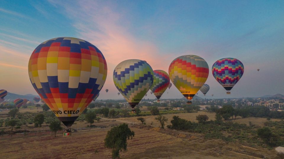Mexico City:Balloon FlightBreakfast in Natural CavePickup - Highlights and Cultural Experience
