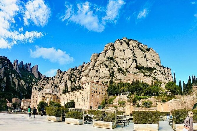 Montserrat Half Day Guided Tour and Round Trip Transport - Reviews