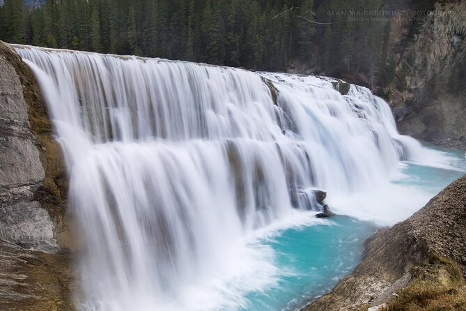 Moraine Lake and Takakkaw Falls From Banff / Canmore - Exploring Canmores Charm