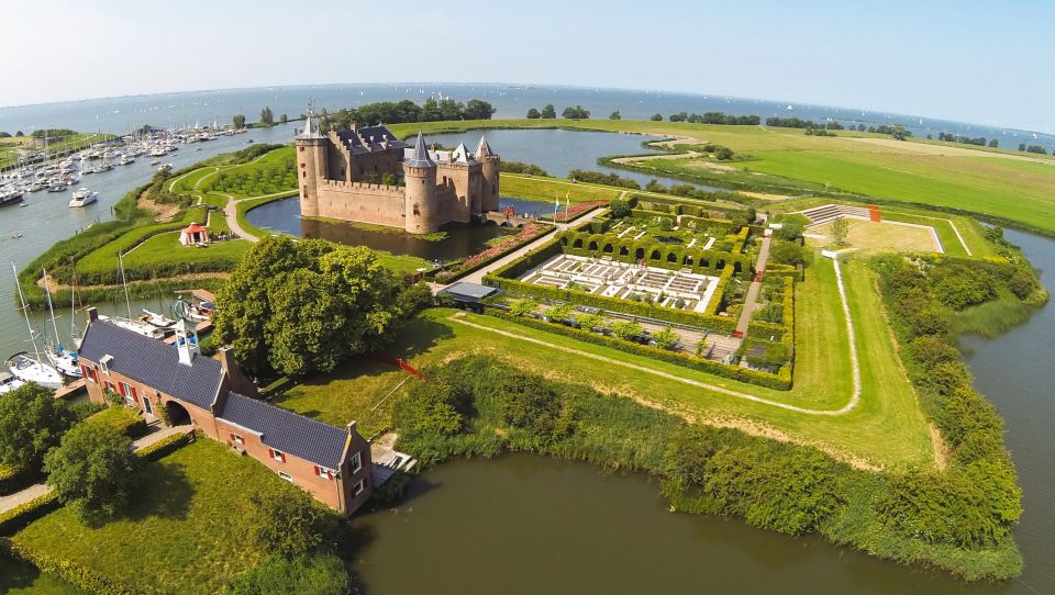 Muiden: Entry Ticket to Muiderslot Castle - Castle History Insights