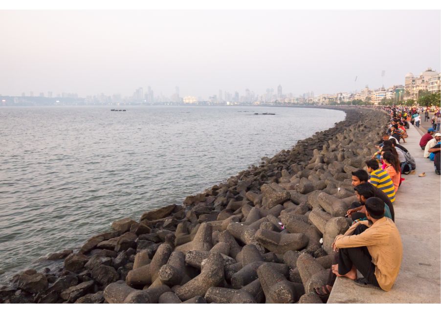 Mumbai Night Walk (2 Hours Guided Walking Tour) - Tour Information and Itinerary