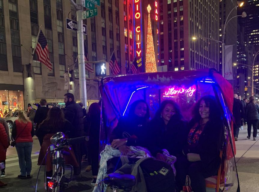 New York City: Guided Christmas Lights Private Pedicab Tour - Inclusions