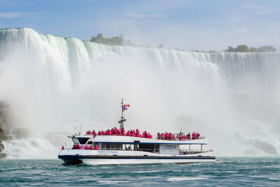 Niagara Falls, Canada: Sightseeing Tour With Boat Ride - Location and Experience Details