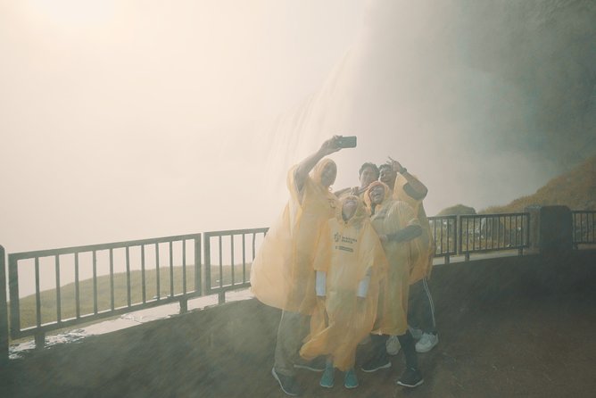 Niagara Falls Canada Tour Helicopter Ride and Skylon Tower Lunch - Tour Guide Performances