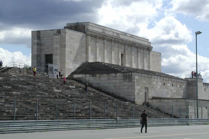 Nuremberg WWII Tour, Courtroom 600 and 3rd Reich Sites - Utilization of Audio Tours