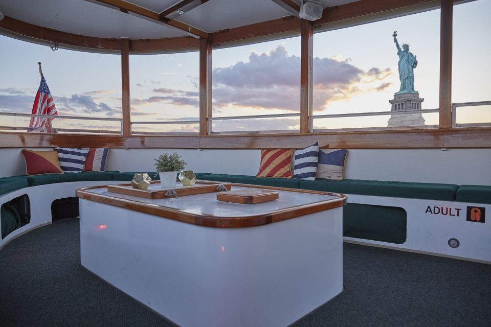 NYC: Sunset Cruise on a Small Yacht With a Drink - Customer Reviews and Feedback