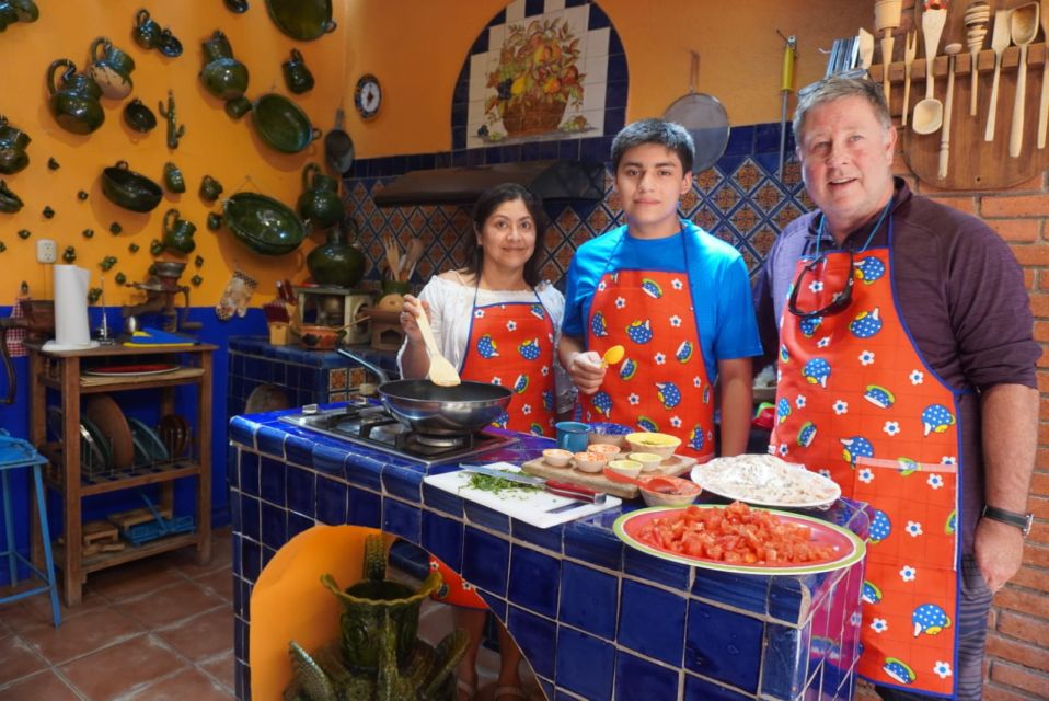 Oaxaca: Traditional Oaxacan Cooking Class With Market Visit - Instructor Information