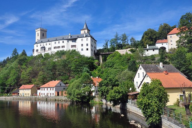 One Day Trips in the Surroundings of Cesky Krumlov - Local Cuisine and Dining