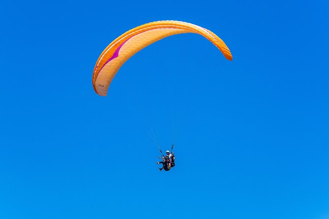 Paragliding Tandem Flight 1.500 Ft & up - Scenic Views and Landmarks