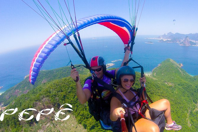 Paragliding Tandem Flight in Niterói - Plan Your Paragliding Experience Today
