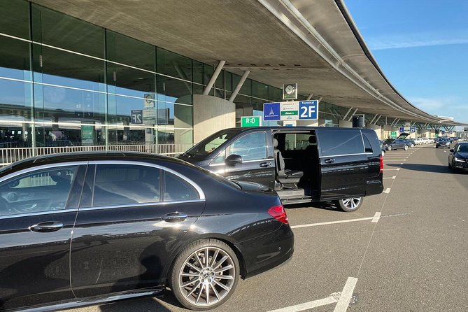 Paris Airport Transfer-Mini Van Round Trip - Common questions