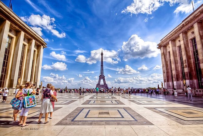 Paris: Welcome Walking Tour With a Seine River Cruise - Safety Precautions