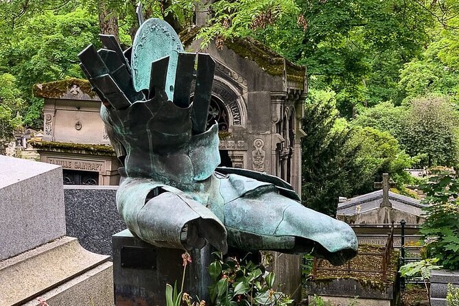 Père Lachaise Cemetery Walking Tour in Paris - Photography Opportunities