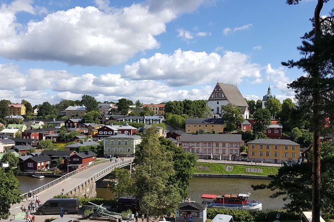 Porvoo Tour From Helsinki or Vantaa - Shopping and Souvenirs in Porvoo