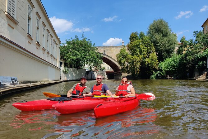 Prague Kayak Tour in City Center - 2 Hours - Common questions