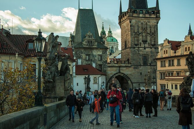 Prague Walking Tour in German: Old Town and Prague Castle - Tour Inclusions