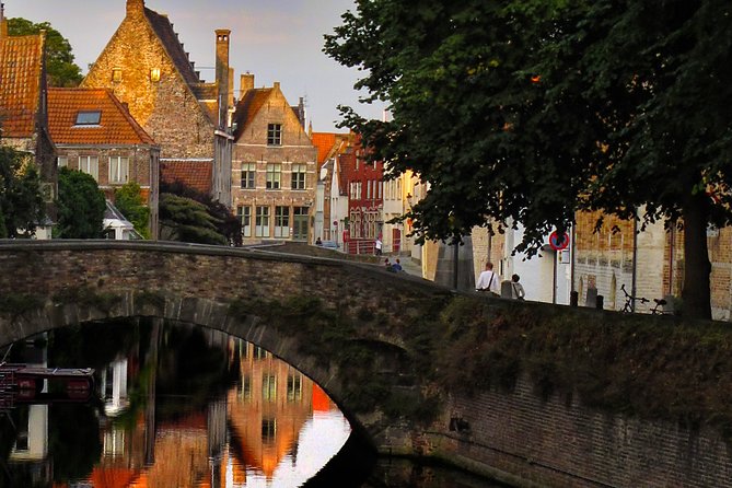 Premium Bruges Private Walking Tour With a Local - Booking Information and Pricing