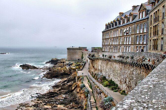 Private 2-Hour Walking Tour of Saint Malo With Private Official Tour Guide - Common questions