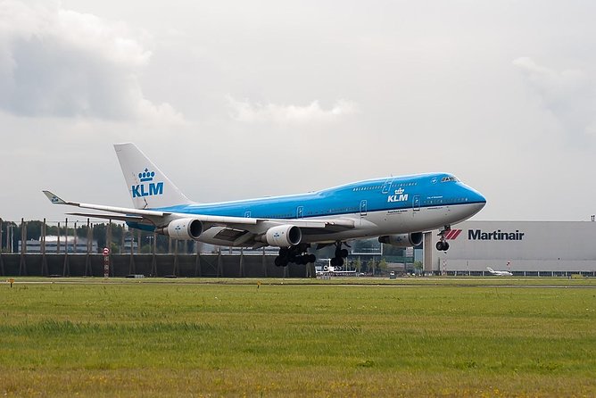 Private AMSterdam Departure Transfer to AMS Schiphol Airport - Common questions