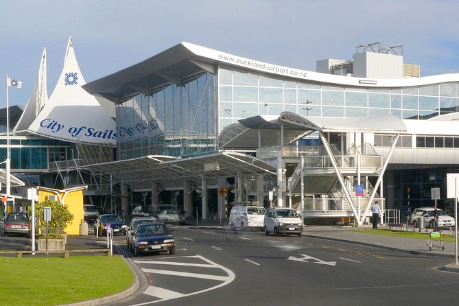 Private Auckland Airport Pickup - Common questions