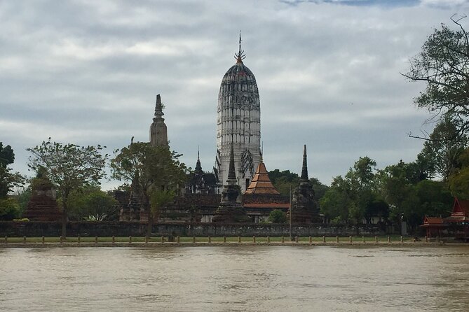 Private Ayutthaya World Heritage Site With Food Tasting - Local Market Exploration