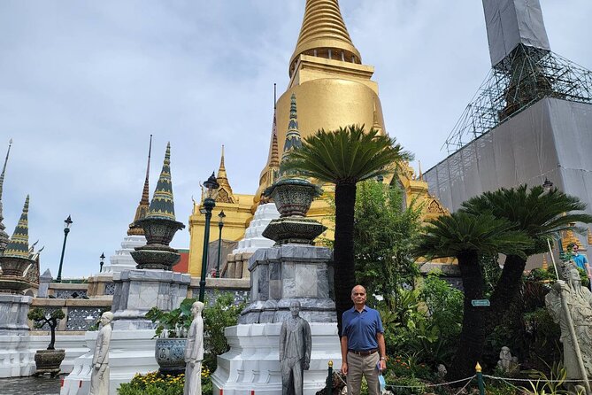 Private Bangkok City Tour Full Day With The Grand Palace - Role of Tour Guides