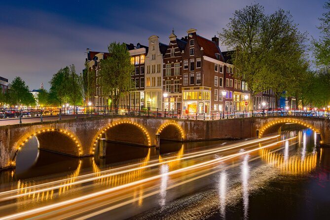 Private Bus Tour in Amsterdam City - Tour Guide Information