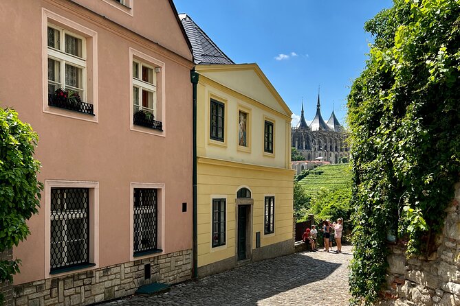 Private Day Trip to the Medieval Town of Kutna Hora - Common questions
