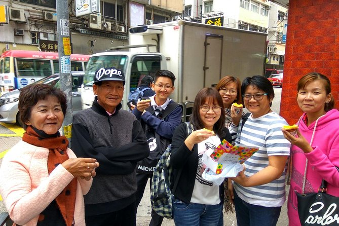 Private Full Day Sightseeing Tour of Kowloon in Hong Kong - Common questions