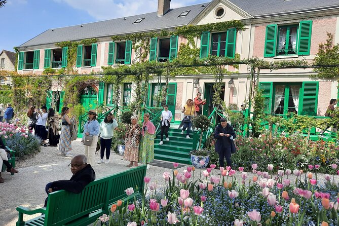 Private Giverny Trip and Entrance Ticket From Paris - Pricing and Terms