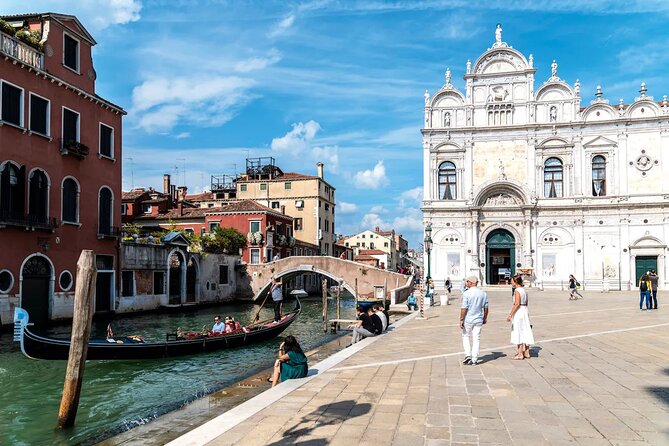 Private Gondola Ride in Venice off the Beaten Track - Booking Logistics and Meeting Points