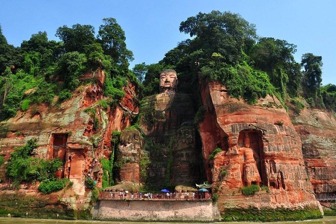 Private Leshan Buddha Day Tour With Local Market Visiting - Itinerary Details