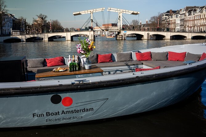 Private Luxury Cruise With Pizza and Drinks in Amsterdam - Provider and Copyright Information