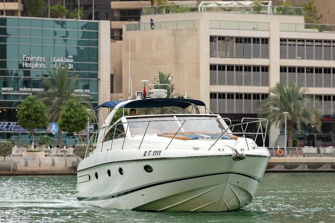 Private Luxury Everest Yacht Cruise From Dubai Marina - Safety Measures