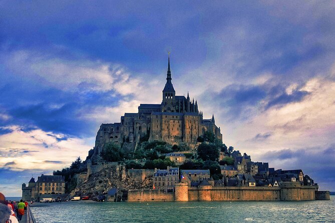 Private Mont Saint Michel Tour From Bayeux - Group Size Options