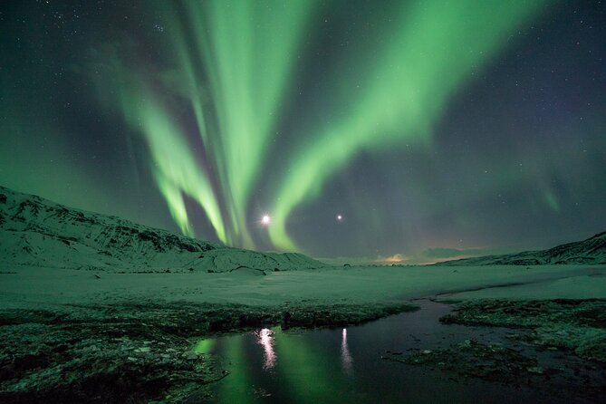 Private Northern Lights Tour With Icelandic Treats and Liquor - Tour Inclusions