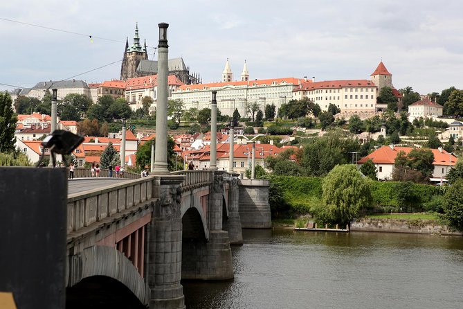 Private Prague Castle and Castle District Tour - Prague Castle Visit
