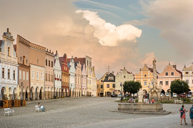 Private Return Day Trip From Cesky Krumlov to UNESCO Town of Telc With a Guided Walking Tour - Private Vehicle Transportation