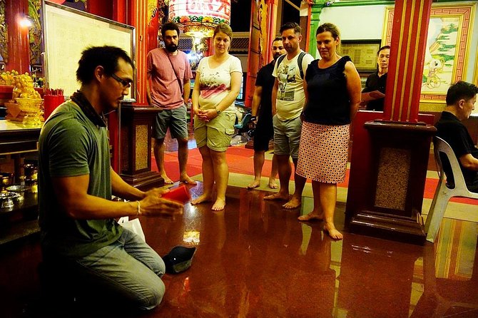 PRIVATE - STEET FOOD TOUR CHINA TOWN Incl. FOOD and Drinks - Meeting Point Details